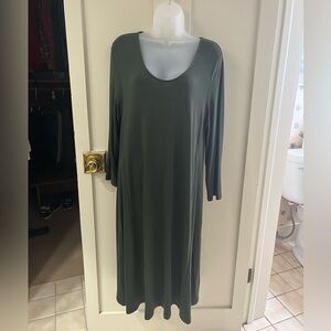 Garnet Hill Deep Green Long Sleeve Dress